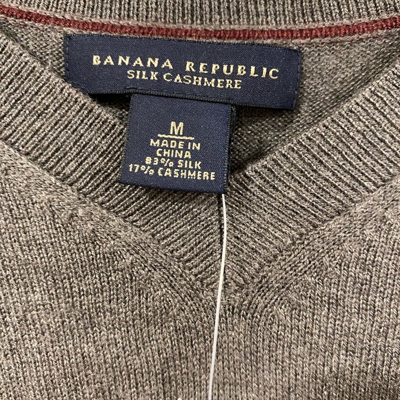 NWT men’s banana republic silk and cashmere sweater - Picture 6 of 6